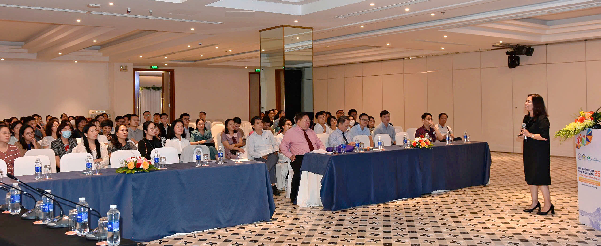 Hội nghị nhi khoa